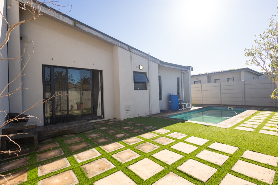 3 Bedroom Property for Sale in Marinda Park Western Cape